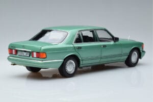 Mercedes 560 SEL W126 Svetlozelená Norev 1:18 183469 Kov – obrázok 3 z 7