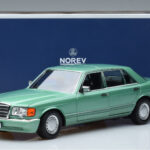 Mercedes 560 SEL W126 Svetlozelená Norev 1:18 - image 7 of 7