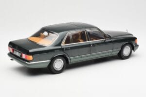 Mercedes 560 SEL W126 Night Zelená Metalická Dealer Edition Norev 1:18 B66040626 Kov – obrázok 3 z 8