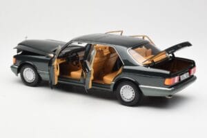 Mercedes 560 SEL W126 Night Zelená Metalická Dealer Edition Norev 1:18 B66040626 Kov – obrázok 5 z 8