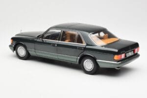 Mercedes 560 SEL W126 Night Zelená Metalická Dealer Edition Norev 1:18 B66040626 Kov – obrázok 7 z 8