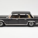 Mercedes 600 SWB W100 Čierny KK-Scale 1:18 180601 - image 3 of 6