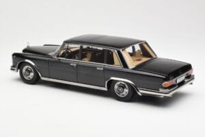 Mercedes 600 SWB W100 Čierny KK-Scale 1:18 180601 Kov – obrázok 5 z 6
