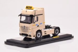 Mercedes Actros Gigaspace IAA 2012 Taxi NZG 1:50 MM0015 Kov – obrázok 2 z 4