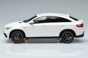Mercedes AMG GLE 63S C292 Coupe Biely GT Spirit 1:18 B66965706 Živica – obrázok 3 z 6