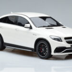 Mercedes AMG GLE 63S C292 Coupe Biely GT Spirit 1:18 - image 4 of 6