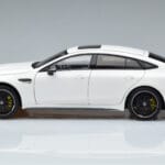 Mercedes AMG GT 63 S X290 Biely Norev 1:18 183445 Kov - image 4 of 7