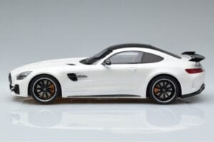 Mercedes AMG GT R Biely GT Spirit 1:18 KJ021 Živica – obrázok 3 z 6