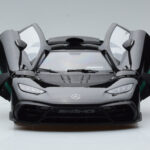 Mercedes AMG One Čierny NZG 1:18 - image 2 of 9