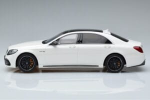 Mercedes AMG S63 W222 Diamond Biely GT Spirit 1:18 B66965714 Živica – obrázok 3 z 6