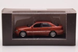 Mercedes C-Class W202 C220 Oranžový Metalický Dealer Edition Minichamps 1:43 B66005747 Kov – obrázok 4 z 4