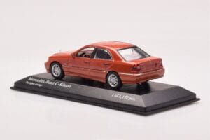 Mercedes C-Class W202 C240 Oranžová Metalíza Minichamps 1:43 430037000 Kov – obrázok 3 z 4