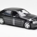 Mercedes C-Class W202 C36 AMG Čierny Metalíza UT Models 1:18 - image 4 of 6