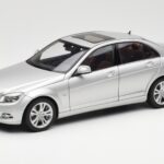 Mercedes C-Class W204 Avantgarde Strieborný AUTOart 1:18 B66962368
