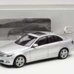 Mercedes C-Class W204 Avantgarde Strieborný AUTOart 1:18 B66962368 - image 8 of 8