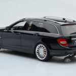 Mercedes C63 AMG S204 T-Model Čierny GT Spirit 1:18 - image 5 of 6
