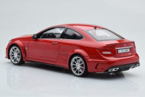 Mercedes C63 AMG W204 Black Series Červený GT Spirit 1:18 GT065 Živica – obrázok 5 z 6