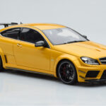Mercedes C63 AMG W204 Black Series Zlatý GT Spirit 1:18 - image 4 of 6