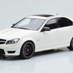 Mercedes C63 AMG W204 Biely GT Spirit 1:18