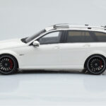 Mercedes C63 AMG S204 T-Model Biely GT Spirit 1:18 - image 3 of 8