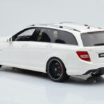 Mercedes C63 AMG S204 T-Model Biely GT Spirit 1:18 - image 5 of 8