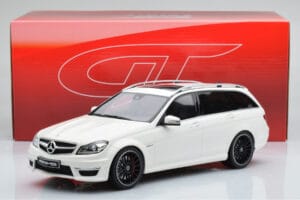 Mercedes C63 AMG S204 T-Model Biely GT Spirit 1:18 GT147 Živica – obrázok 8 z 8