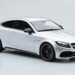 Mercedes C63S AMG C205 Coupe Strieborný GT Spirit 1:18 - image 4 of 6