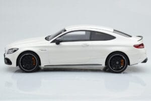 Mercedes C63S AMG C205 Coupe Biely GT Spirit 1:18 B66965707 Živica – obrázok 3 z 6