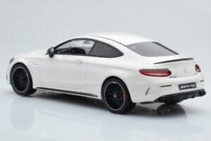 Mercedes C63S AMG C205 Coupe Biely GT Spirit 1:18 B66965707 Živica – obrázok 5 z 6