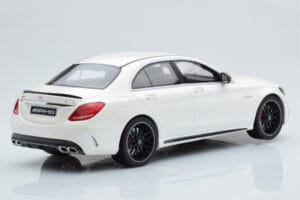 Mercedes C63S AMG W205 Biely GT Spirit 1:18 B66960370 Živica – obrázok 2 z 6