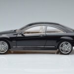 Mercedes CL63 AMG C216 Čierny AUTOart 1:18 76169 Kov - image 3 of 6