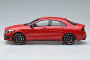 Mercedes CLA 45 AMG C117 Jupiter Červený GT Spirit 1:18 GT031 Živica – obrázok 3 z 6