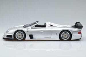 Mercedes CLK GTR Roadster Strieborný GT Spirit 1:18 GT155 Živica – obrázok 3 z 6