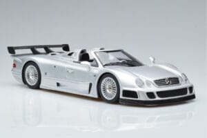 Mercedes CLK GTR Roadster Strieborný GT Spirit 1:18 GT155 Živica – obrázok 4 z 6