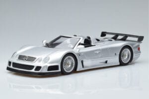 Mercedes CLK GTR Roadster Strieborný GT Spirit 1:18 GT155 Živica