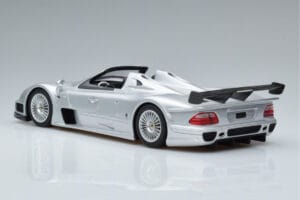 Mercedes CLK GTR Roadster Strieborný GT Spirit 1:18 GT155 Živica – obrázok 5 z 6