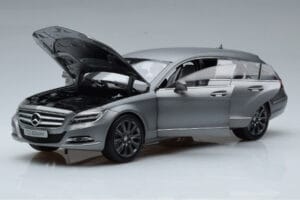 Mercedes CLS Shooting Brake X218 Alanite Šedý Norev 1:18 B66960117 Kov – obrázok 2 z 7