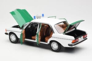 Mercedes E-Class W123 Polizei Norev 1:18 B66040676 Kov – obrázok 5 z 8