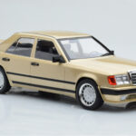 Mercedes E-Class W124 Tuning Béžový MCG 1:18 - image 4 of 6