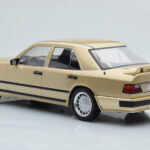 Mercedes E-Class W124 Tuning Béžový MCG 1:18 - image 5 of 6
