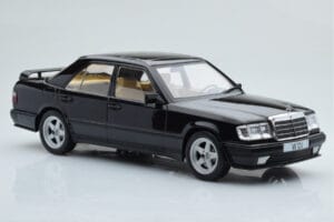 Mercedes E-Class W124 Tuning Čierny MCG 1:18 MCG18341 Kov – obrázok 4 z 6