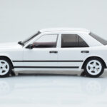 Mercedes E-Class W124 Tuning Biely MCG 1:18 - image 3 of 6