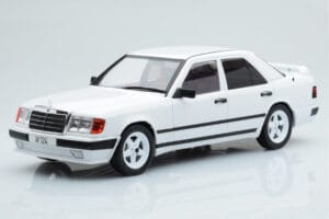 Mercedes E-Class W124 Tuning Biely MCG 1:18 MCG18343