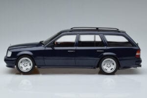 Mercedes E36 AMG S124 Modrý Otto 1:18 OT753 Živica – obrázok 3 z 6