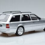 Mercedes E36 AMG S124 Strieborný Otto 1:18 OT889 Živica - image 2 of 6