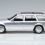 Mercedes E36 AMG S124 Strieborný Otto 1:18 OT889 Živica - image 3 of 6