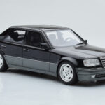Mercedes E60 AMG W124 Čierny Otto 1:18 - image 4 of 6