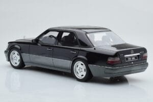 Mercedes E60 AMG W124 Čierny Otto 1:18 OT131 Živica – obrázok 5 z 6