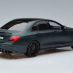 Mercedes E63 AMG Brabus 800 W213 Zelený GT Spirit 1:18 - image 2 of 6
