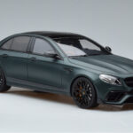 Mercedes E63 AMG Brabus 800 W213 Zelený GT Spirit 1:18 - image 4 of 6
